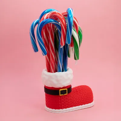 Chân Ủng Ông Già Noel Đan Len Để Bút