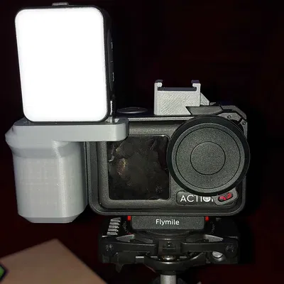 Tay cầm Osmo Action có khe cắm đèn (bởi Justin.D)