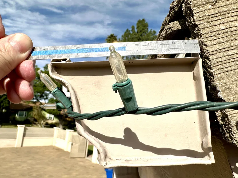 Kẹp máng xối đèn Giáng Sinh - Image 2