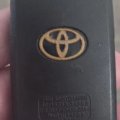 Tem Logo Thay Thế Cho Remote Xe Toyota Tacoma