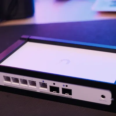 Giá đỡ gắn rack UCG Fiber (1U, 10 inch)