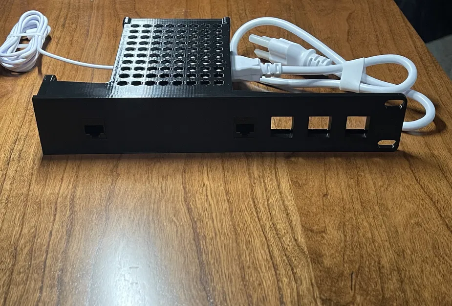 Giá đỡ rack 1U 19" UCG-Fiber cho Keystone và Nguồn - Image 1