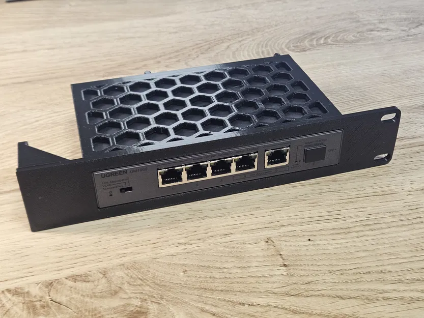 Giá đỡ Rack 19 inch cho Ugreen 2.5GBit Switch CM753 - Image 3