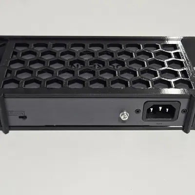 Giá đỡ rack 19 inch Ugreen Poe Switch CM741