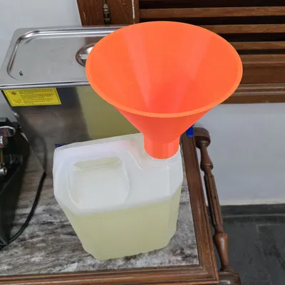 Phễu cho bình nhựa 5 lít