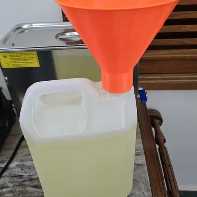 Phễu cho bình nhựa 5 lít