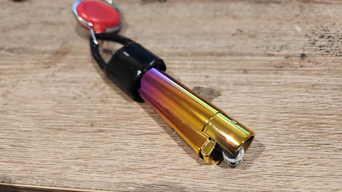 Bộ chuyển đổi bật lửa Clipper cho dây đeo bật lửa Bic - Image 1