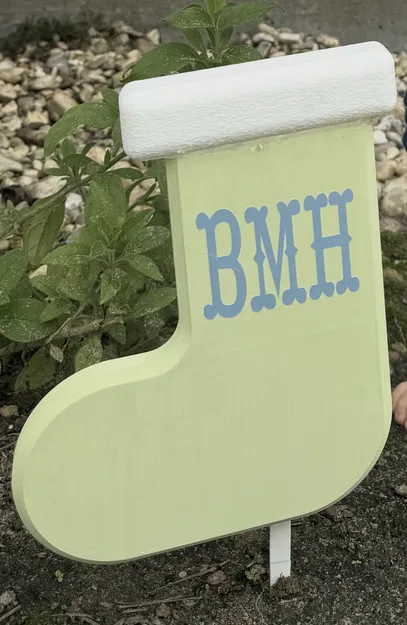 Phụ Kiện Trang Trí Sân Vườn Hình Vớ Giáng Sinh - Image 1