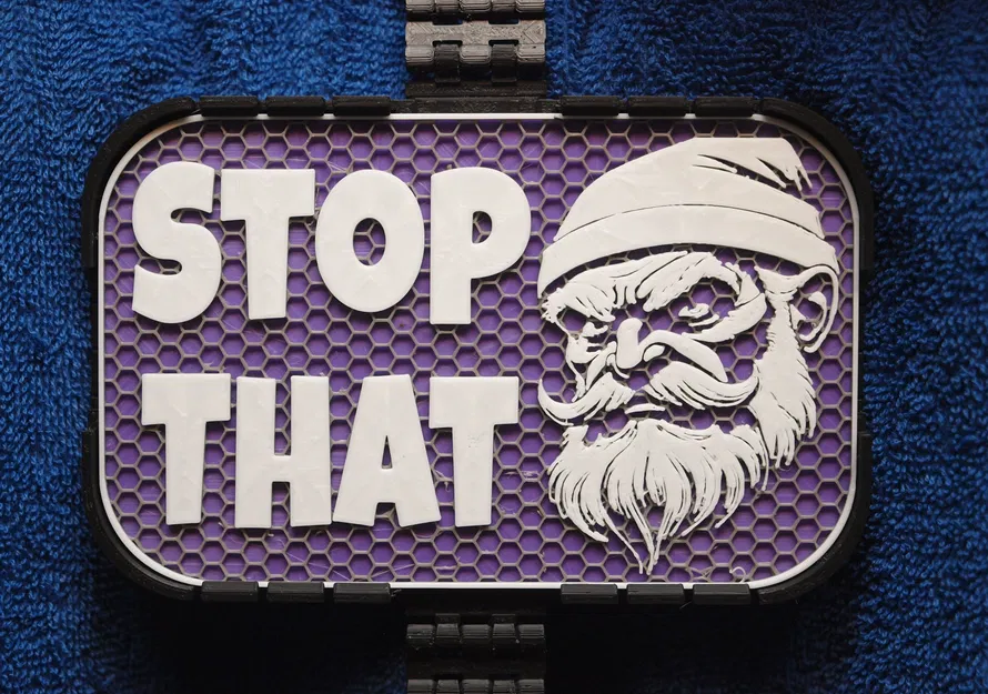 Biển báo Ông Già Noel cau có - Image 4