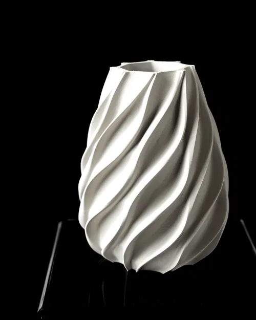 Bình Hoa Xoắn by MODERN MACHINE - Image 3