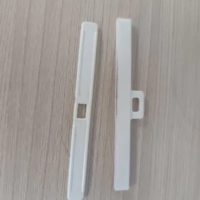 Chặn Lá Màn Rèm Phía Trên