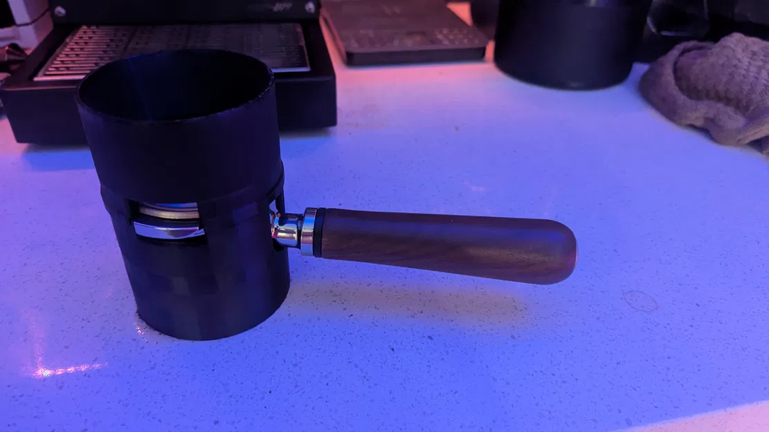 Trạm Giữ Tay Cầm và Phễu - Image 2