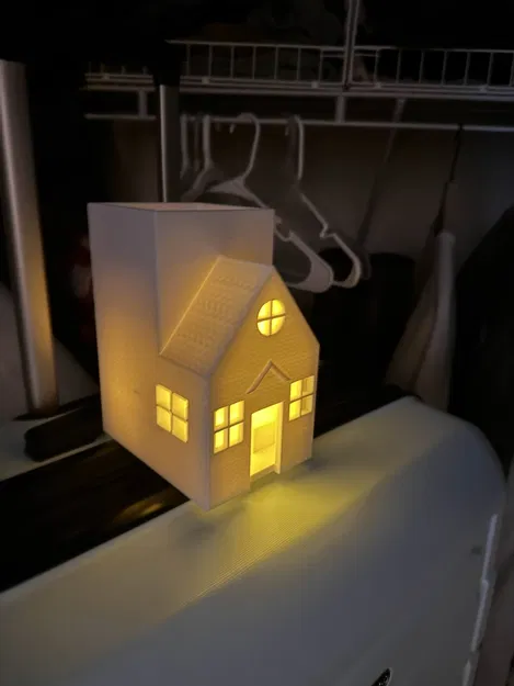 Nhà Bẻ Hạt Dẻ "Nutcracker House" - Image 3