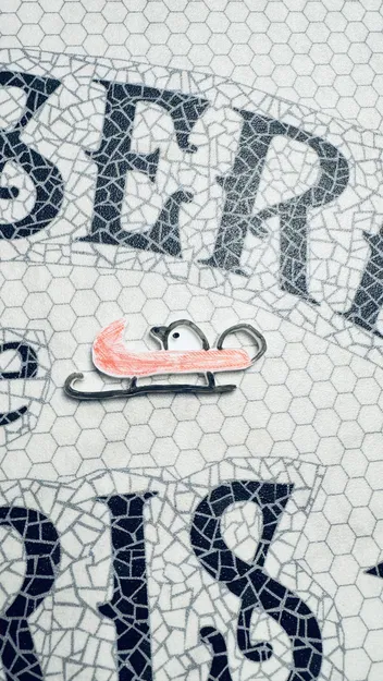 Mô Hình Chim Hoàng Yến Santa và Xe Trượt Tuyết Trang Trí - Image 6