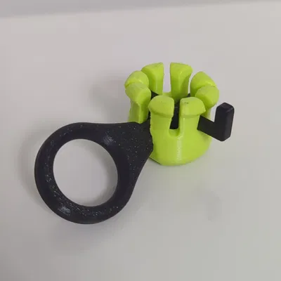 The Crown Grip - Tay nắm xoay hỗ trợ cắt