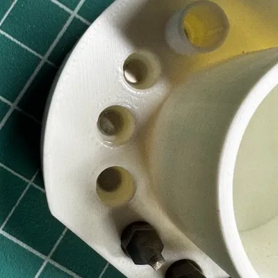 Đế Giữ Mũi Vít AmazonBasics Có Khay Đựng Nam Châm