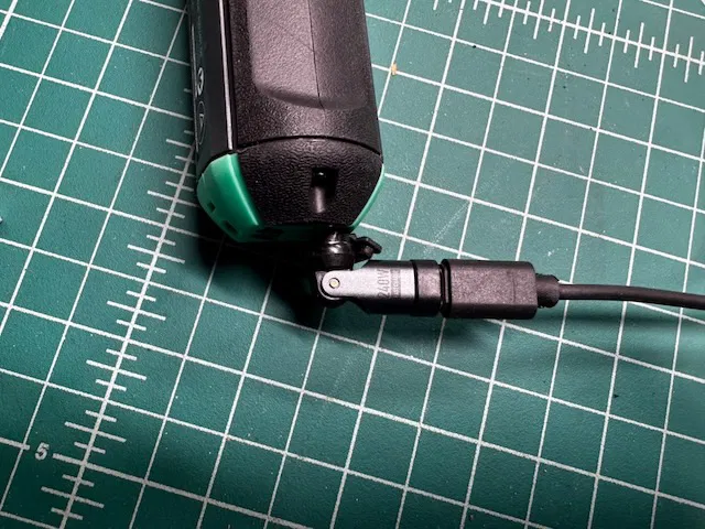 Đế Giữ Mũi Vít AmazonBasics Có Khay Đựng Nam Châm - Image 5