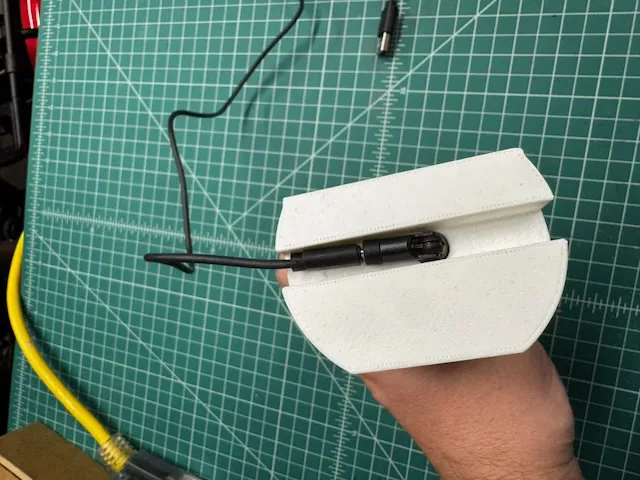 Đế Giữ Mũi Vít AmazonBasics Có Khay Đựng Nam Châm - Image 7