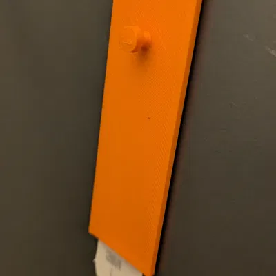 Đầu đinh gắn dây Command strip