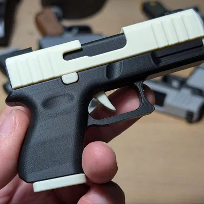 Móc Khóa Glock Fidget – Đồ Chơi Hành Động Trượt Mini In 3D