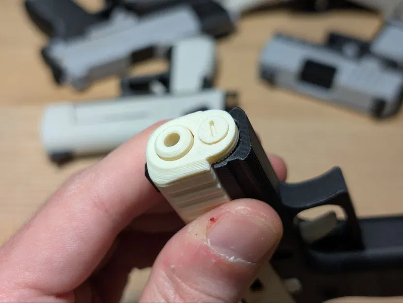 Móc Khóa Glock Fidget – Đồ Chơi Hành Động Trượt Mini In 3D - Image 8