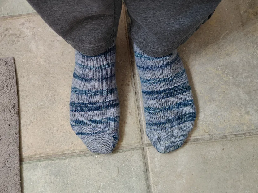 Máy đan tất tròn phiên bản 2.0 cho Mẹ và bạn! Có bàn lừa, kiểu Legare! - Image 5