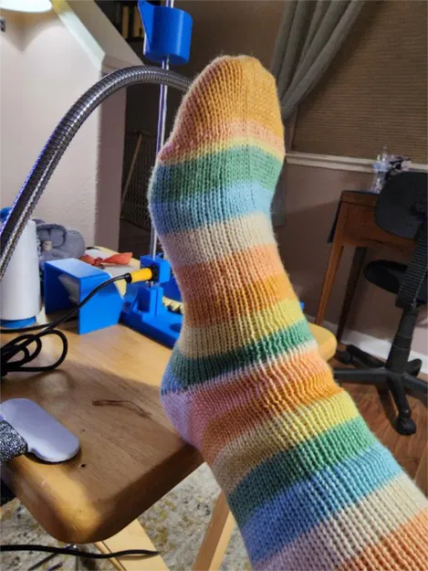 Máy đan tất tròn phiên bản 2.0 cho Mẹ và bạn! Có bàn lừa, kiểu Legare! - Image 10