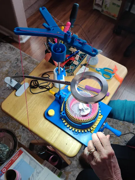 Máy đan tất tròn phiên bản 2.0 cho Mẹ và bạn! Có bàn lừa, kiểu Legare! - Image 20