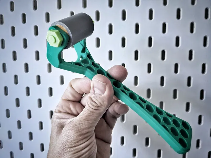 Con Lăn Keo Dùng Cho Ngành Mộc - Image 1