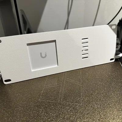 Giá đỡ nguồn UCG-Max gắn rack 10 inch