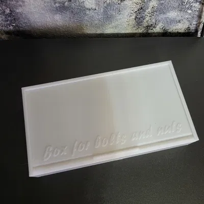 Hộp đựng ốc và bu lông