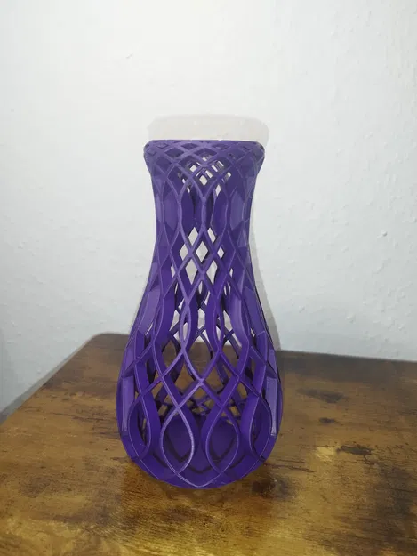 Lọ Hoa Rỗng và Lọ Hoa Đặc - Image 1