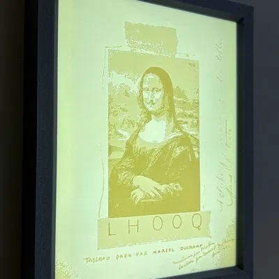 Mô hình L.H.O.O.Q. của Marcel Duchamp