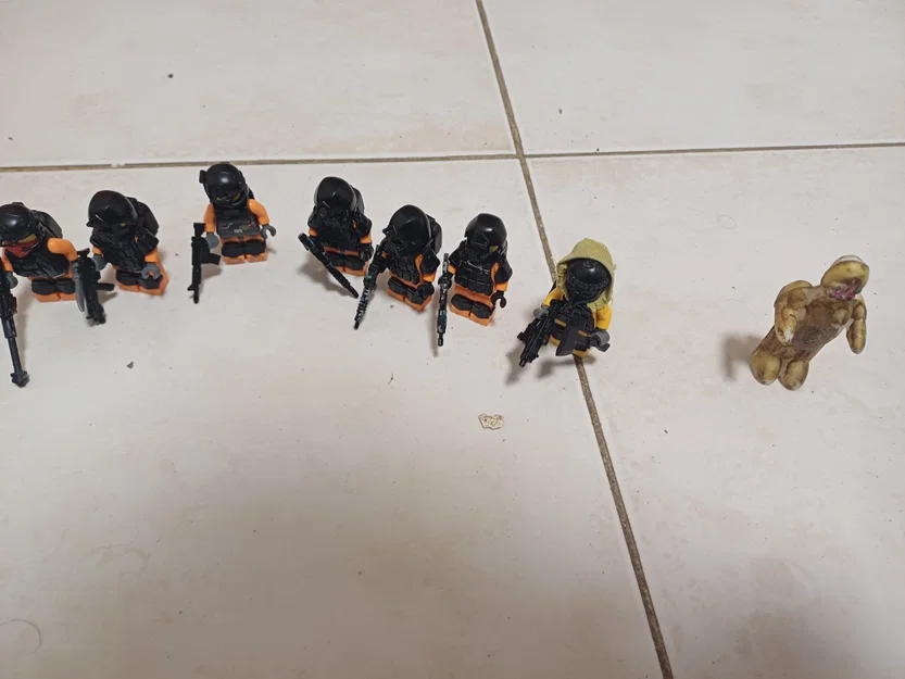 Mô hình Lego SCP 173 - Image 6