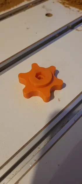 Núm vặn cho đai ốc M6 - Image 2