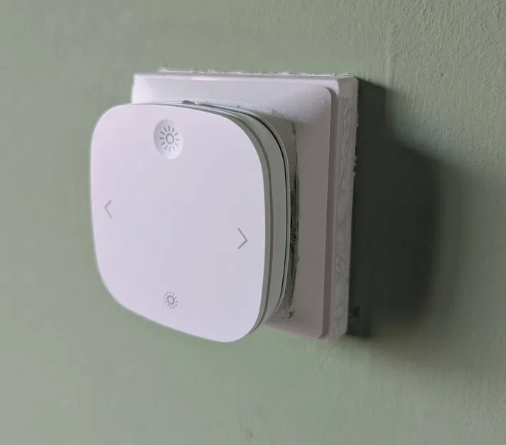 Giá đỡ công tắc đèn IKEA STYRBAR - Bản UK - Image 1