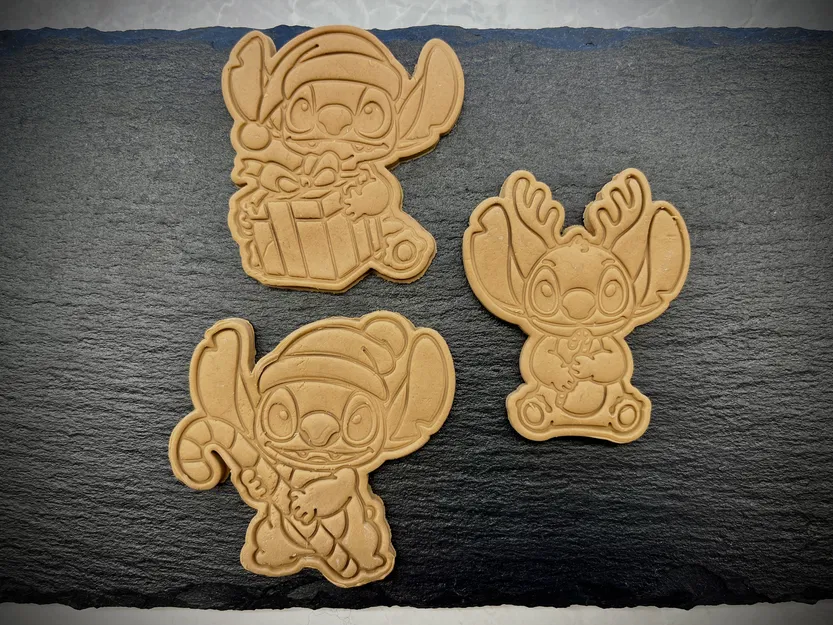 Bộ Khuôn Cắt Bánh Giáng Sinh Stitch (3 mẫu) - Image 1