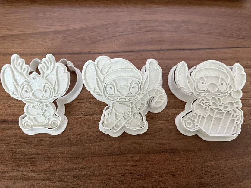 Bộ Khuôn Cắt Bánh Giáng Sinh Stitch (3 mẫu) - Image 2