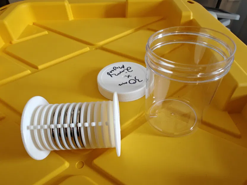 Hộp đựng nam châm 30mm x 2mm - Image 1