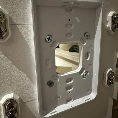 Giá treo bên hông U6-IW cho Mod10