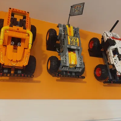 Giá Treo Xe Tải Quái Vật Lego
