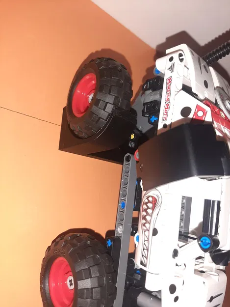 Giá Treo Xe Tải Quái Vật Lego - Image 4