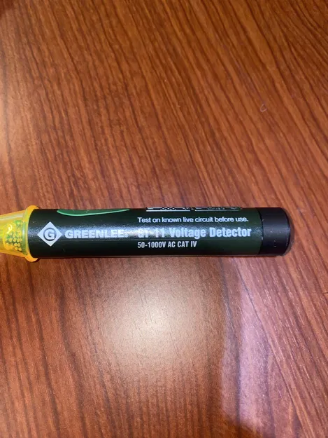 Núm vặn thay thế nắp pin và công tắc Greenlee GT-11 - Image 1