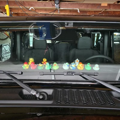 Nút thảm cho xe JEEP JL gắn vịt