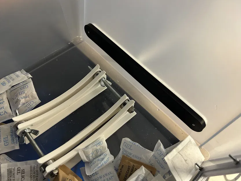 Hộp Chống Ẩm Kèm Bộ Nạp Dây Tóc - Image 11