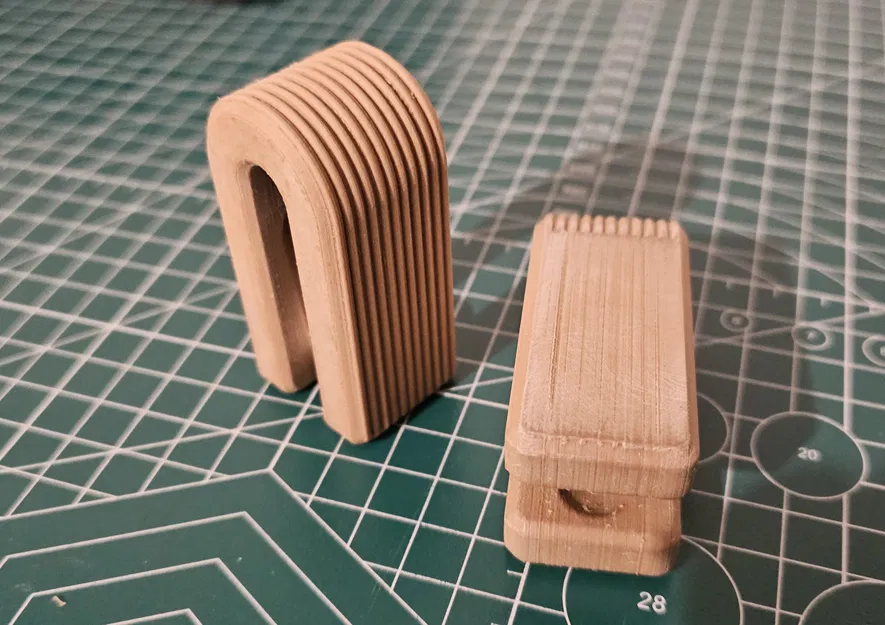 Móc Treo Khăn Có Bóng (Băng Keo Hai Mặt) - Image 1