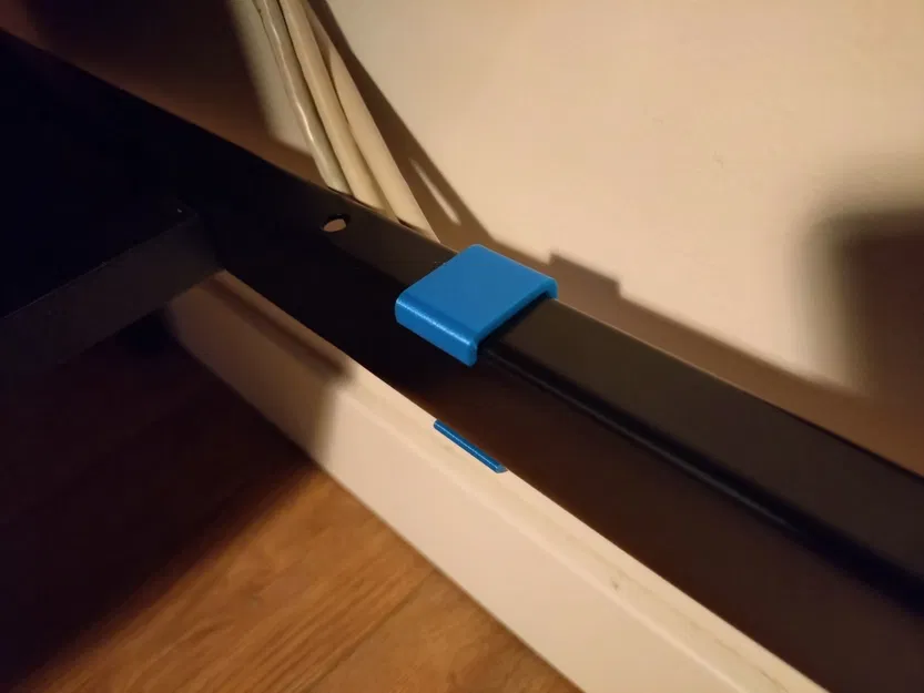 Kẹp giữ dây cáp cho thanh ray dưới bàn IKEA Fredde - Image 1