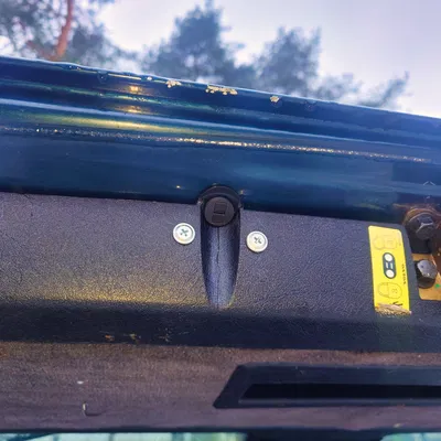 Phụ Tùng Sửa Chữa Cốp Sau Xe Volvo 940