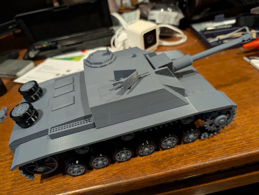 Mô hình StuG III Tỉ lệ 1/20 - Image 3