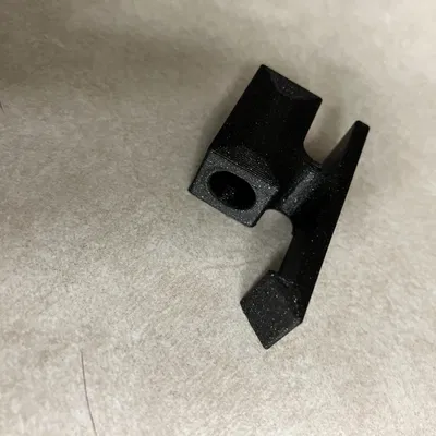 Kẹp Chốt Động Cơ Suzuki DT4